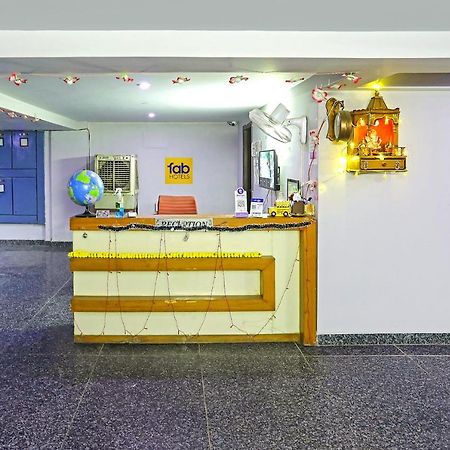 Fabhotel White House Bnb - Nr Yashobhoomi Convention Centre Delhi  Exterior photo
